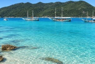 Passeio de Barco em Arraial do Cabo